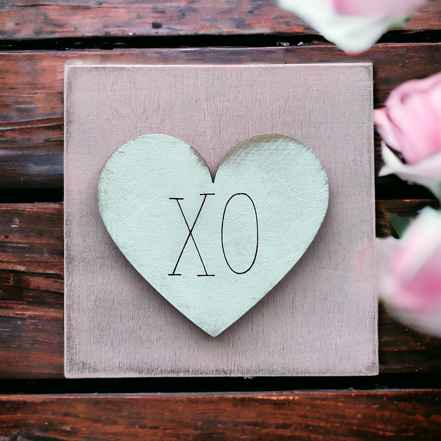 Rustic wood heart "XO" decor