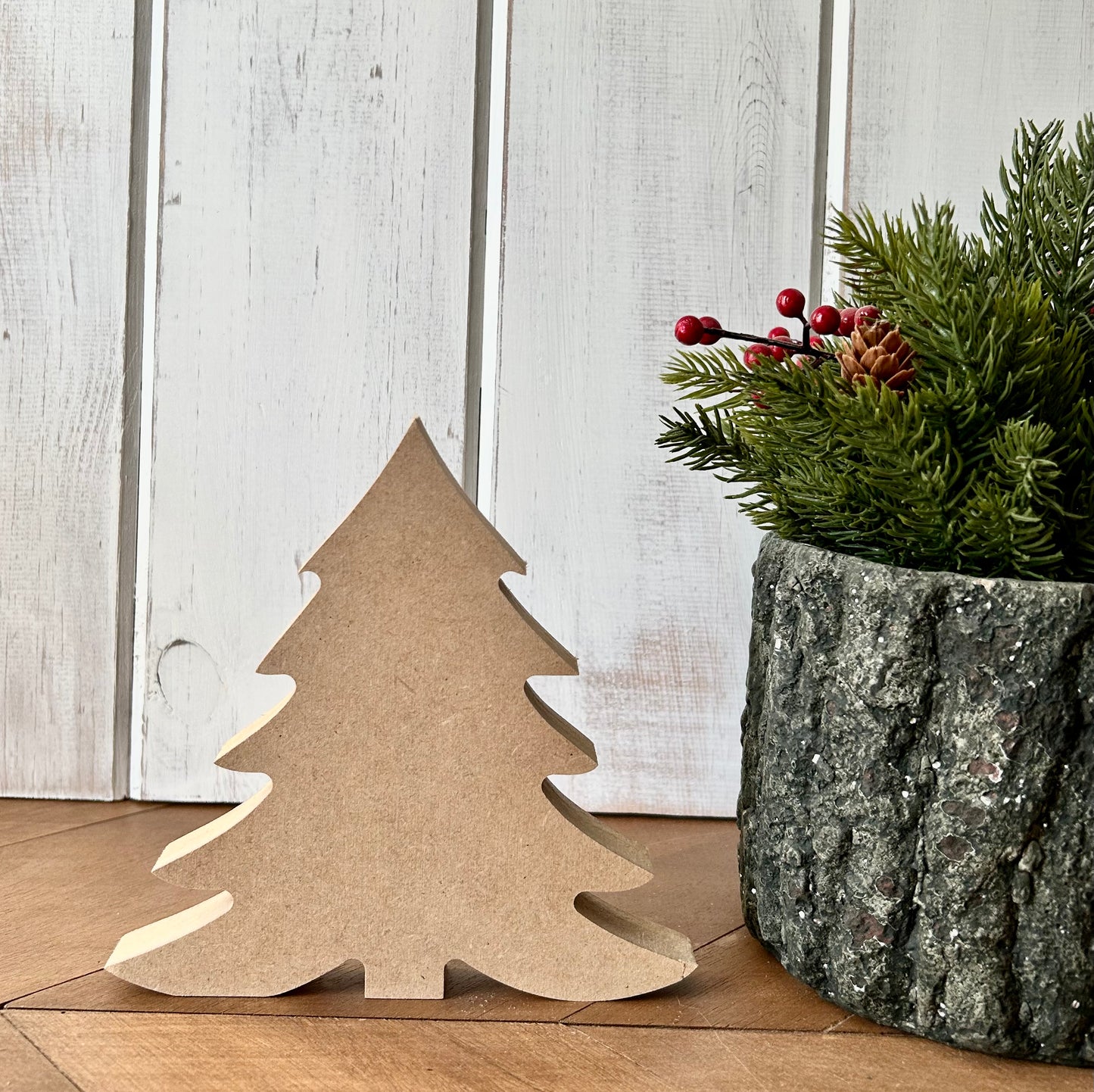 Primitive/Rustic Wood Christmas/Winter Tree - Fluffy Style