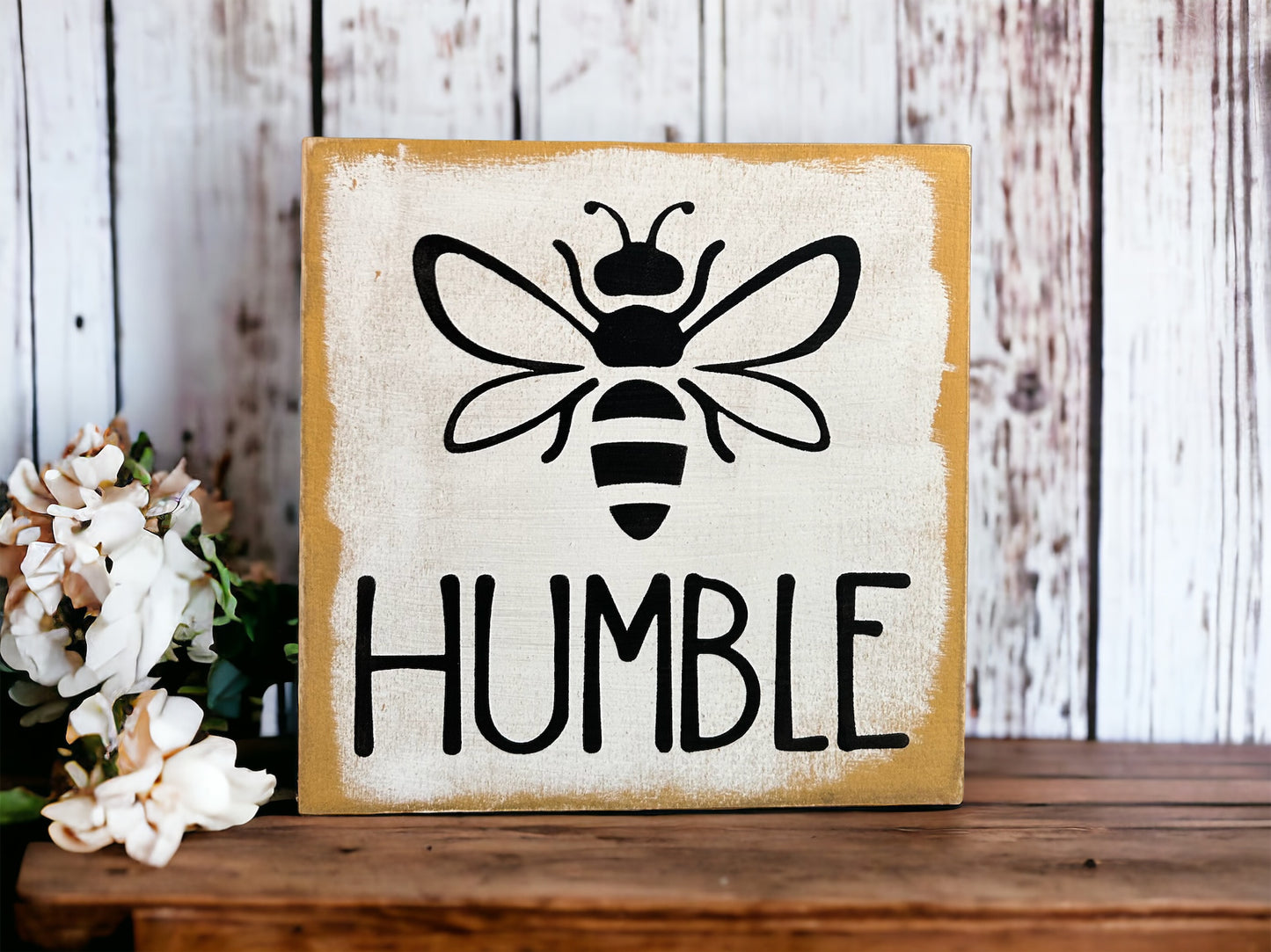 Bee - Rustic Wood Shelf Sitters