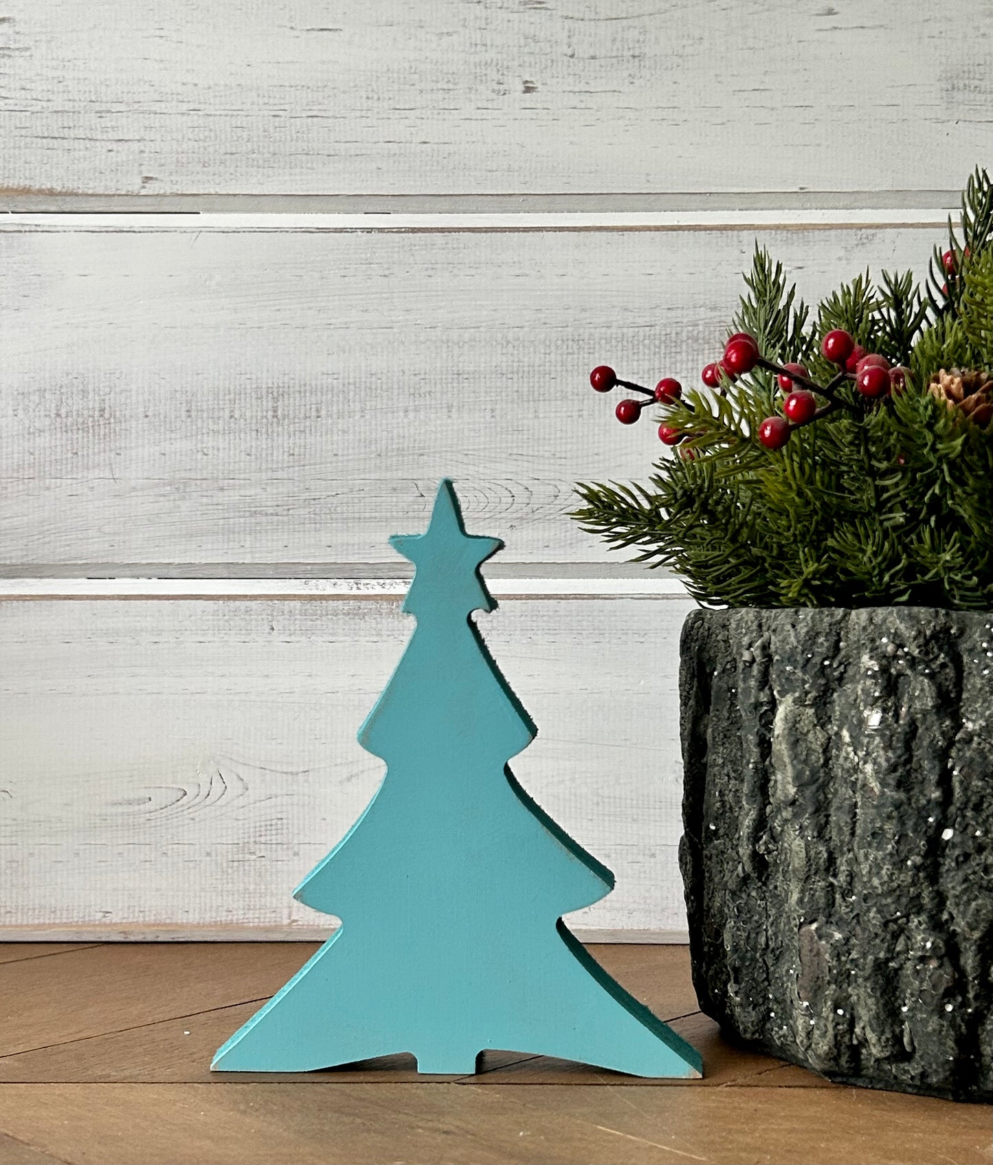Primitive Wood Christmas Tree Sitters - Star Topper Style