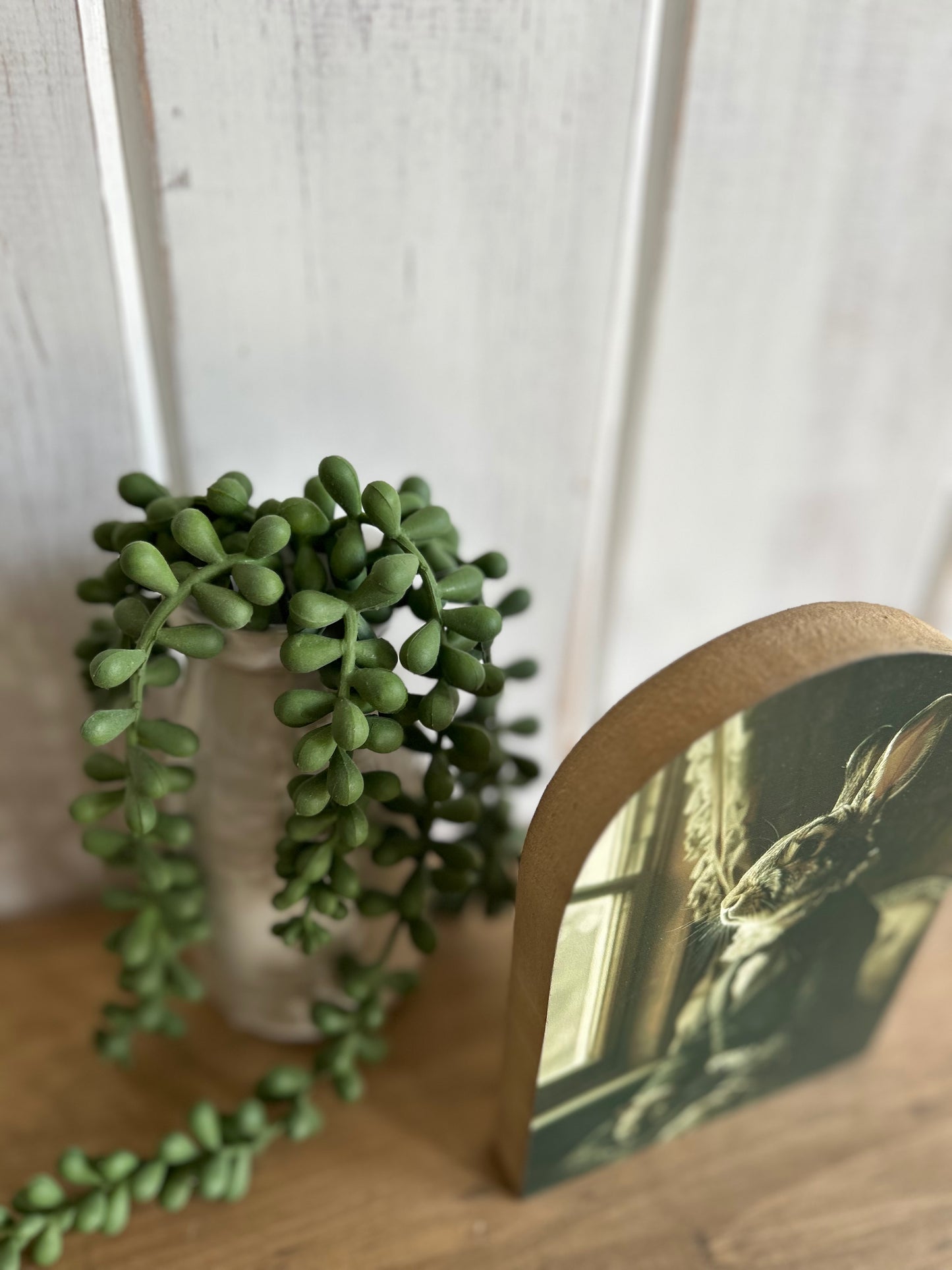Victorian Moody Bunny Wood Arch- Spring 2026 Decor