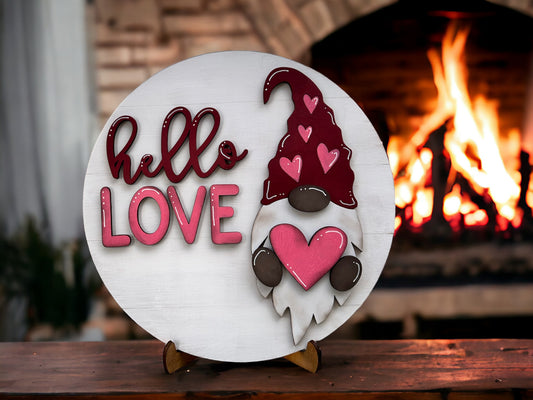 "Hello Love" Gnome sign