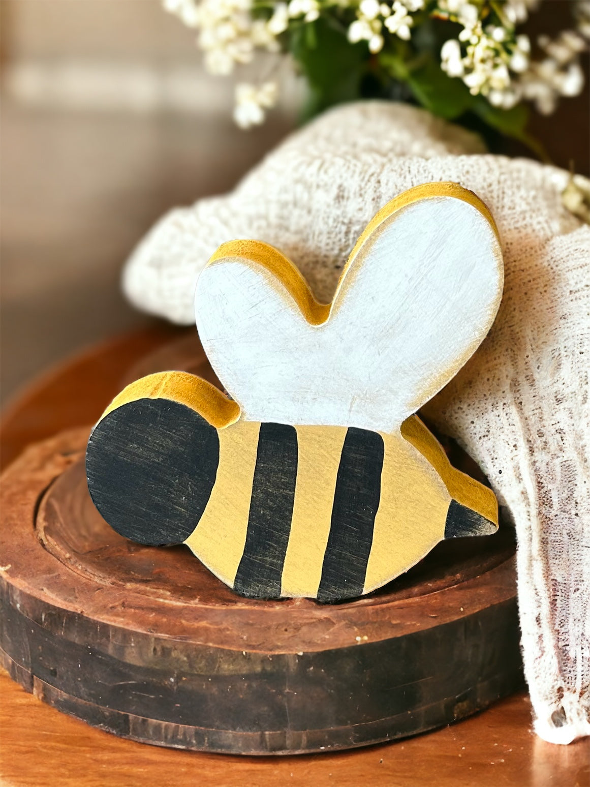 Primitive/Rustic Wood Bee
