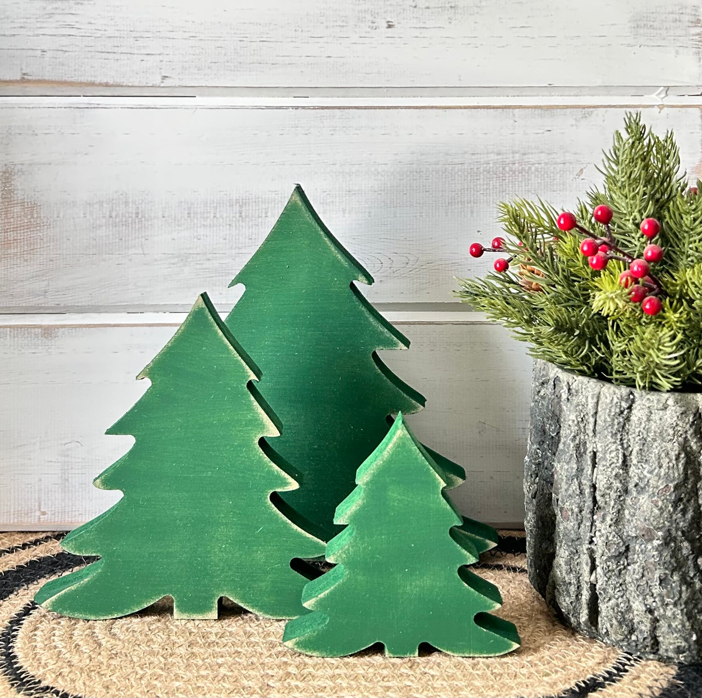 Primitive/Rustic Wood Christmas/Winter Tree - Fluffy Style