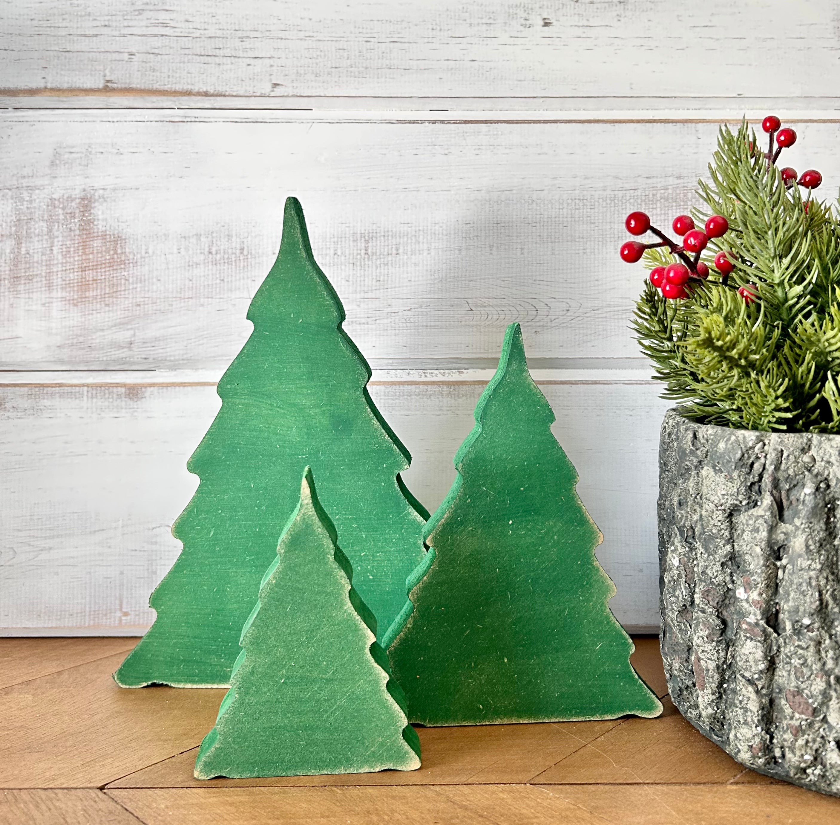 Primitive Wood Christmas Tree Sitters Wavy Style Inkwood Crafters