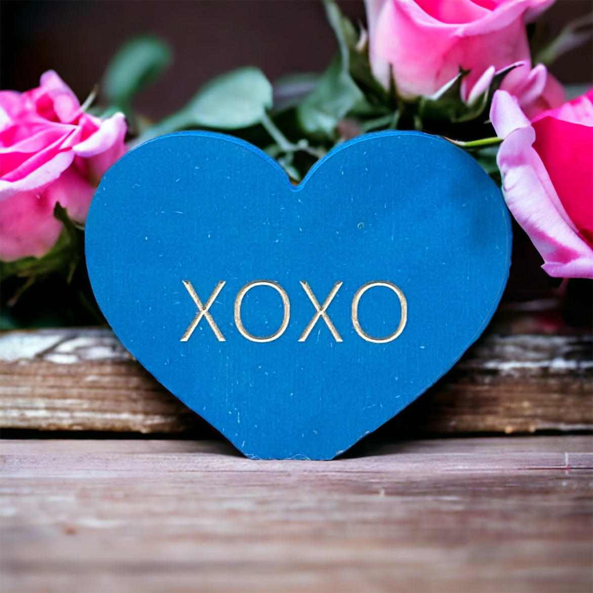 Blue wood heart "XOXO"
