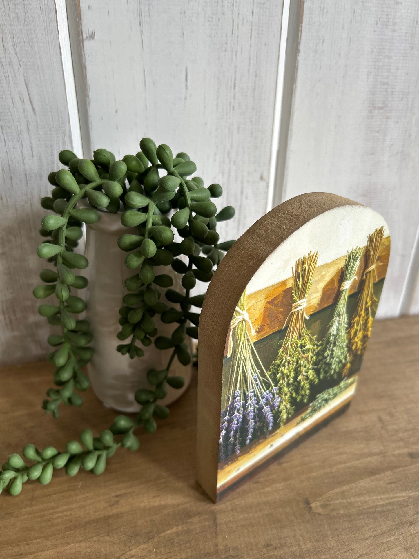 Herb Bunch Wood Arch- Spring 2026 Decor