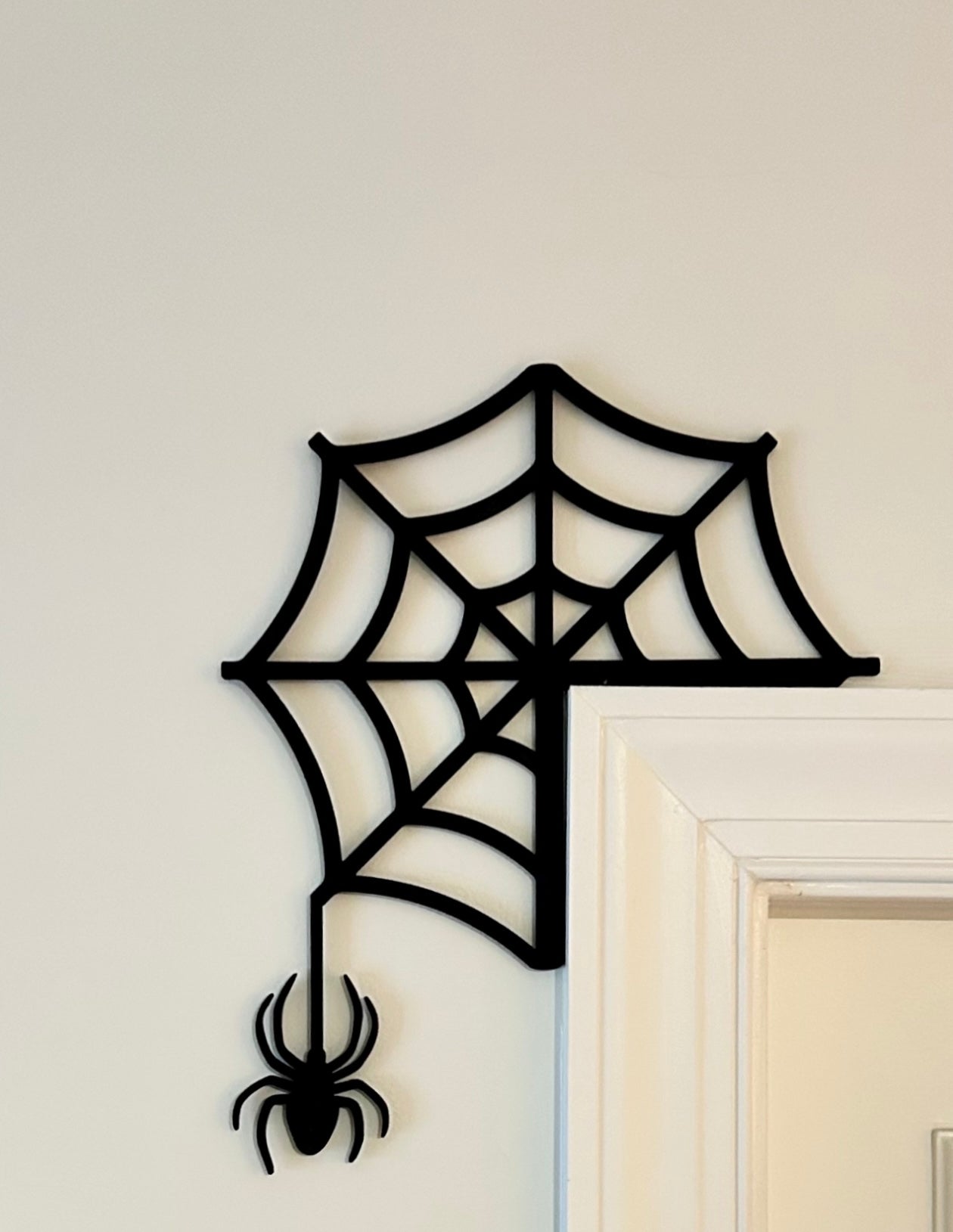 Spider and web trim corner