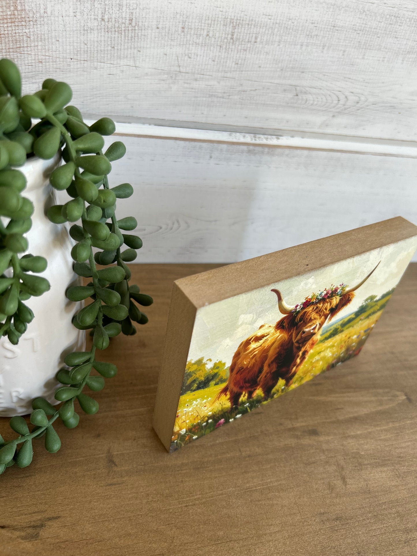 Highland Cow Flower Crown - Country Western Decor Wood Sign