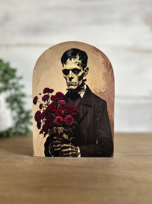 Frankenstein Vintage Wood Arch - Halloween/Fall 2026 Decor