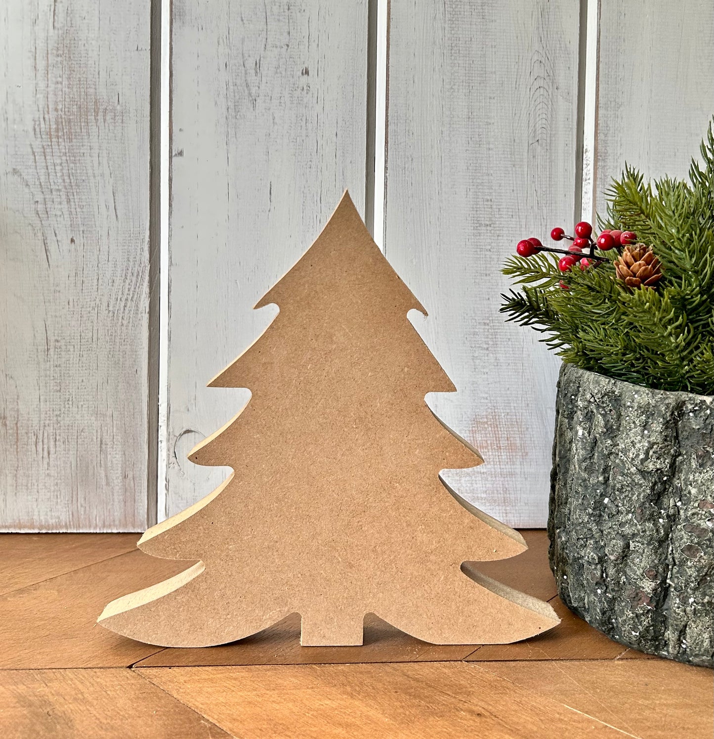 Primitive/Rustic Wood Christmas/Winter Tree - Fluffy Style