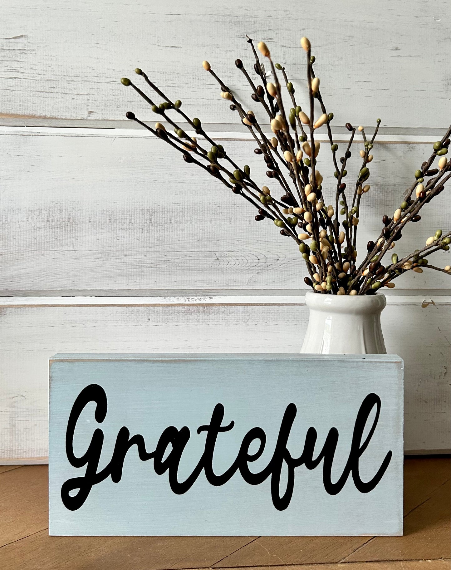 Grateful - Rustic Shelf Sitter