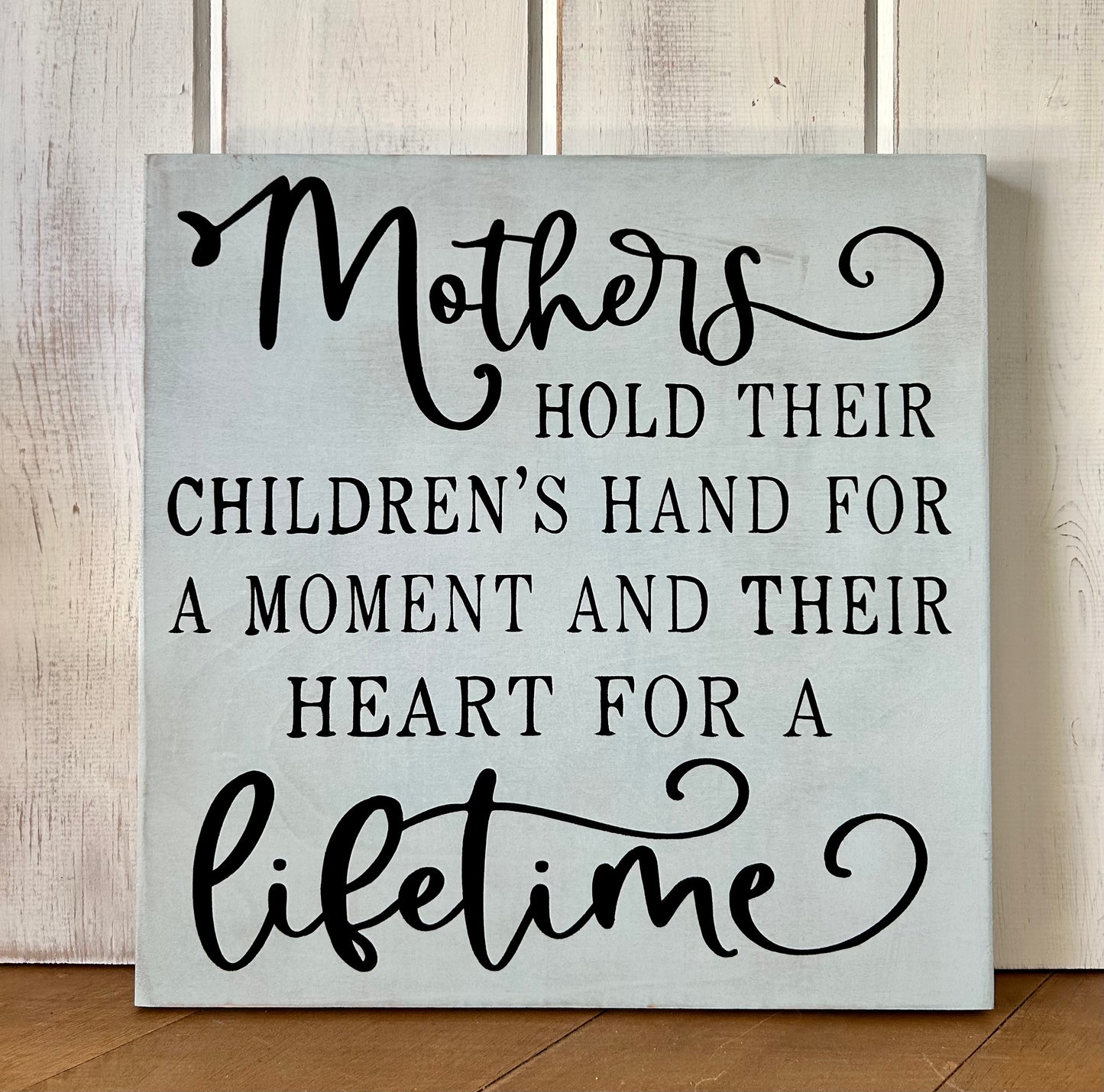 Mothers heart sign
