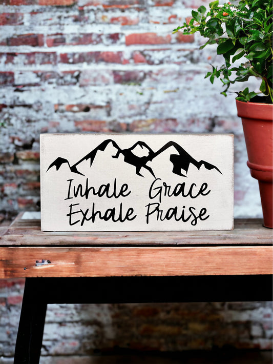 Grace and praise wood sign