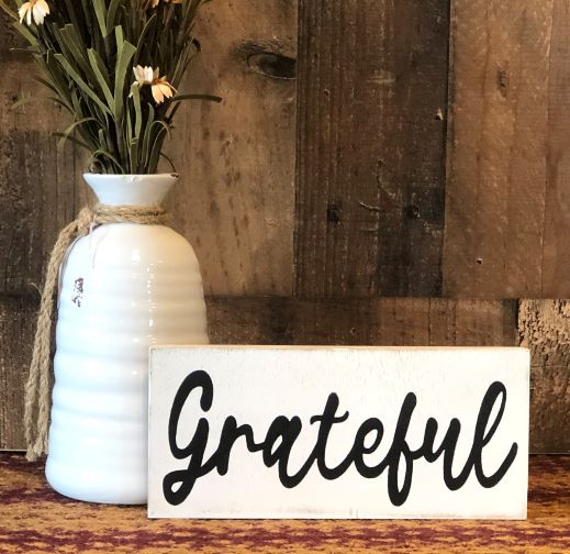 Grateful - Rustic Shelf Sitter